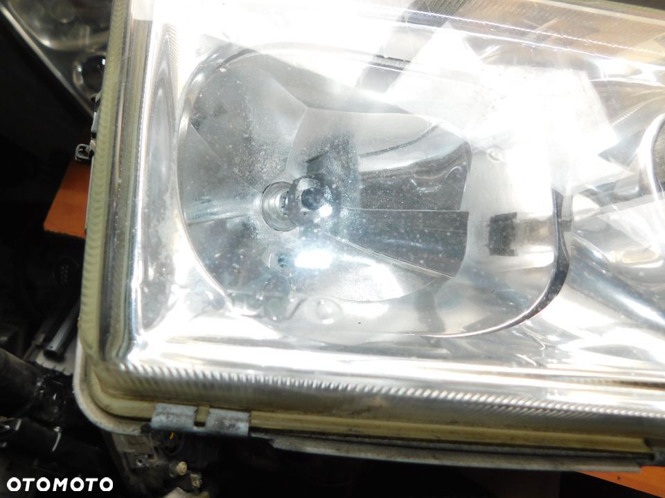 lampa prawa przód VOLVO S40 V40 99-04 lift EUROPA HELLA - 5