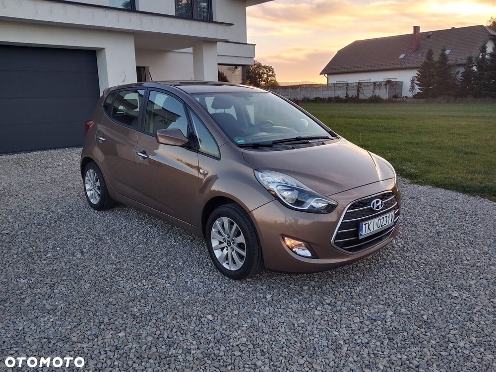 Hyundai ix20 1.4 Premium - 1