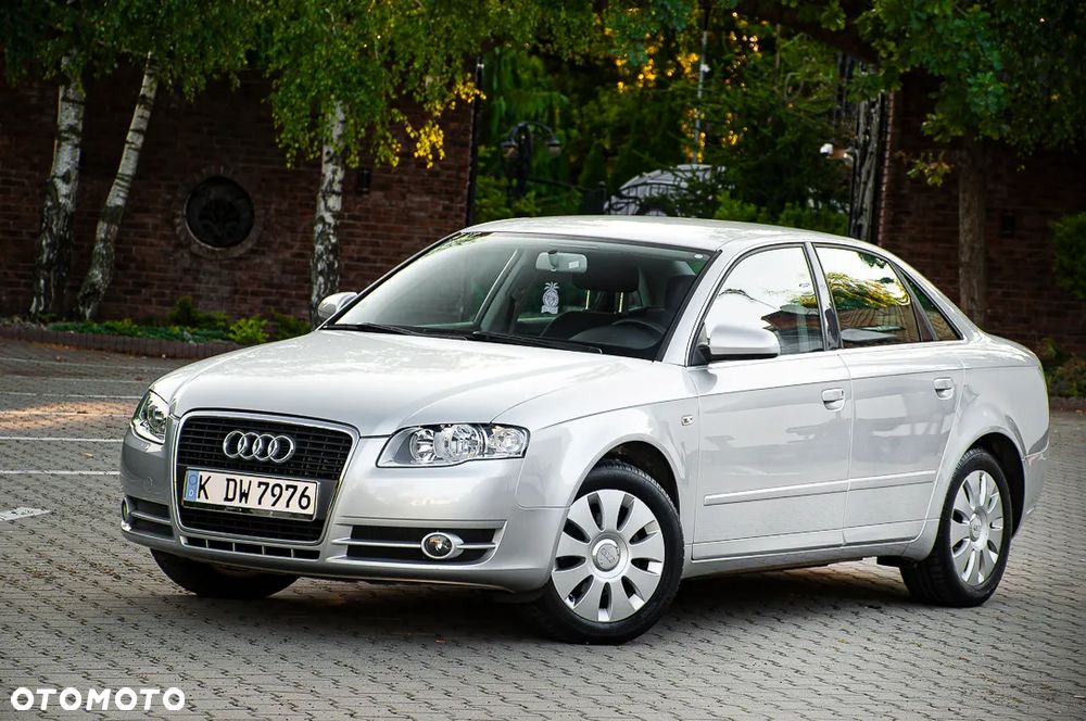 Audi A4 Limousine 1.6 - 6