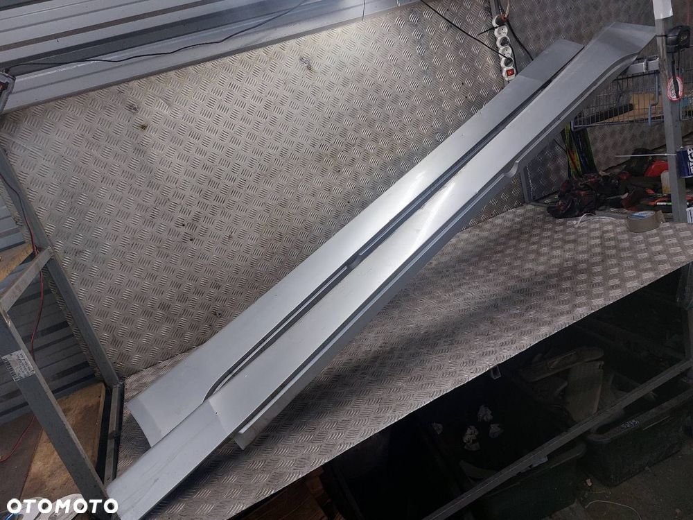 PRÓG NAKŁADKA LEWA + PRAWA BMW E61 7033760 7033759 354/7 - 1