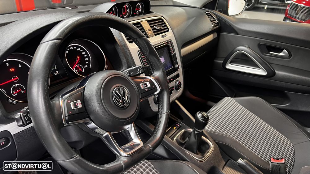 VW Scirocco 2.0 TDI Sport - 55