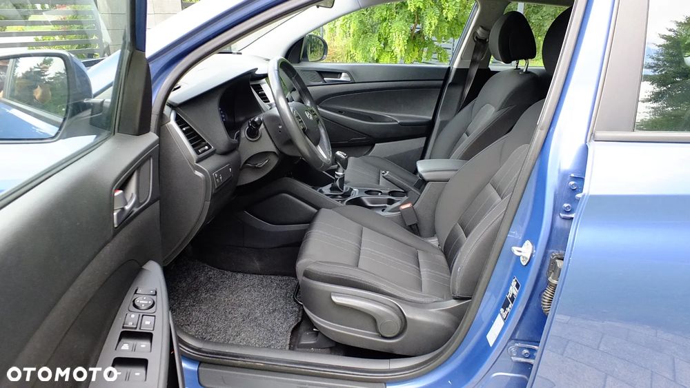 Hyundai Tucson 1.7 CRDI BlueDrive Style 2WD - 11