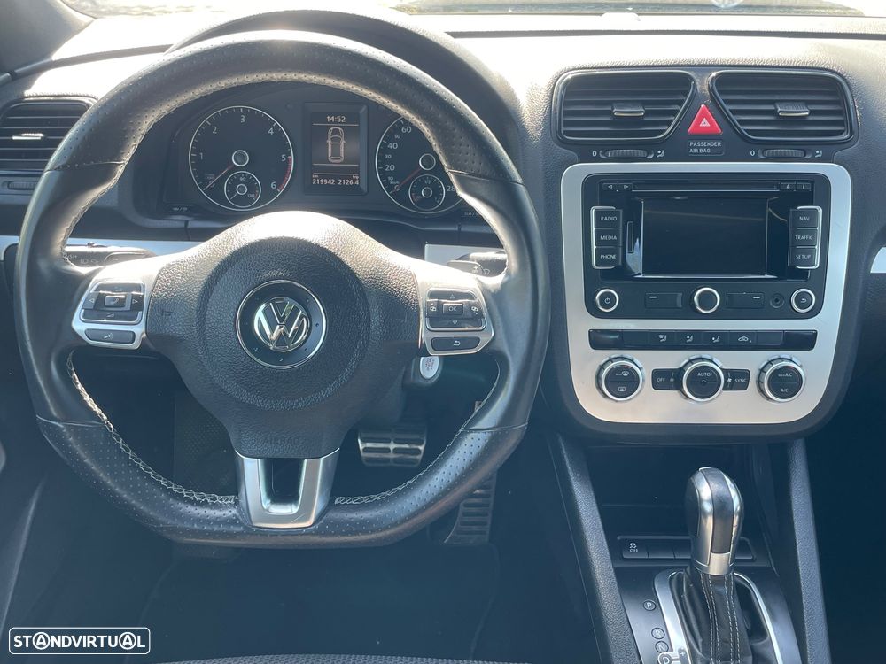 VW Scirocco 2.0 TDI Sport DSG - 13