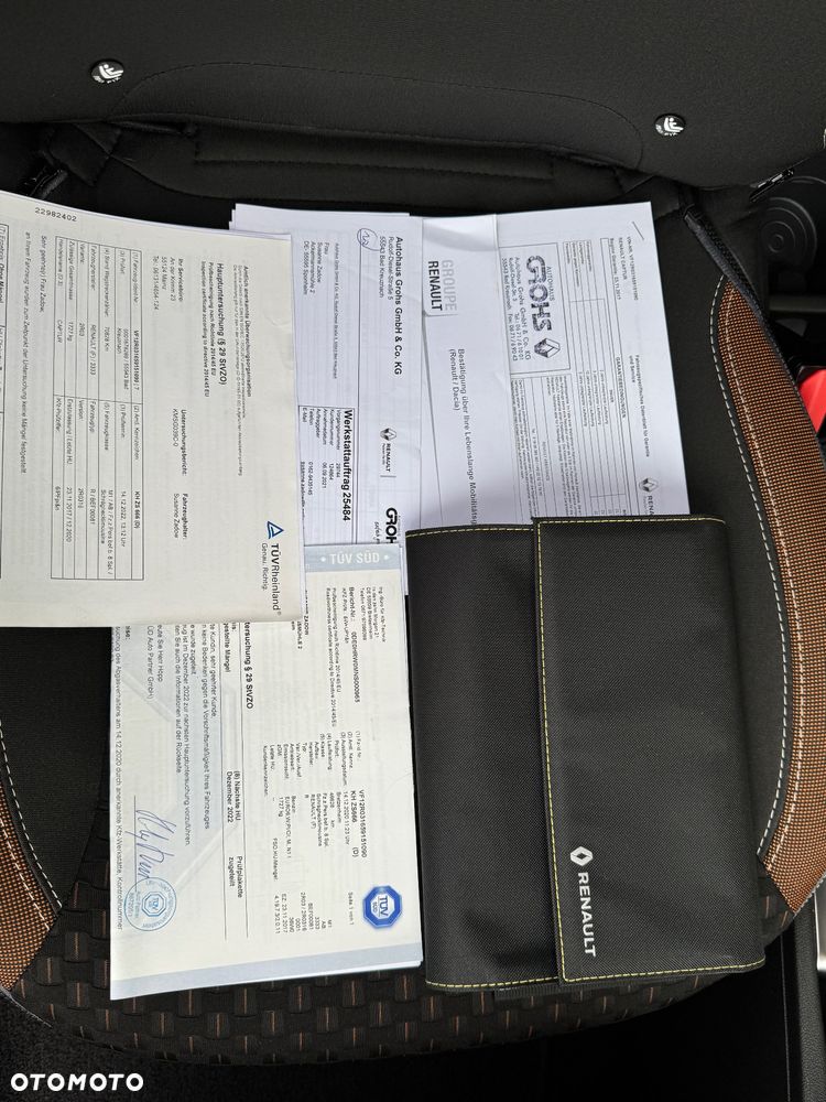 Renault Captur 1.2 Energy TCe XMOD - 25