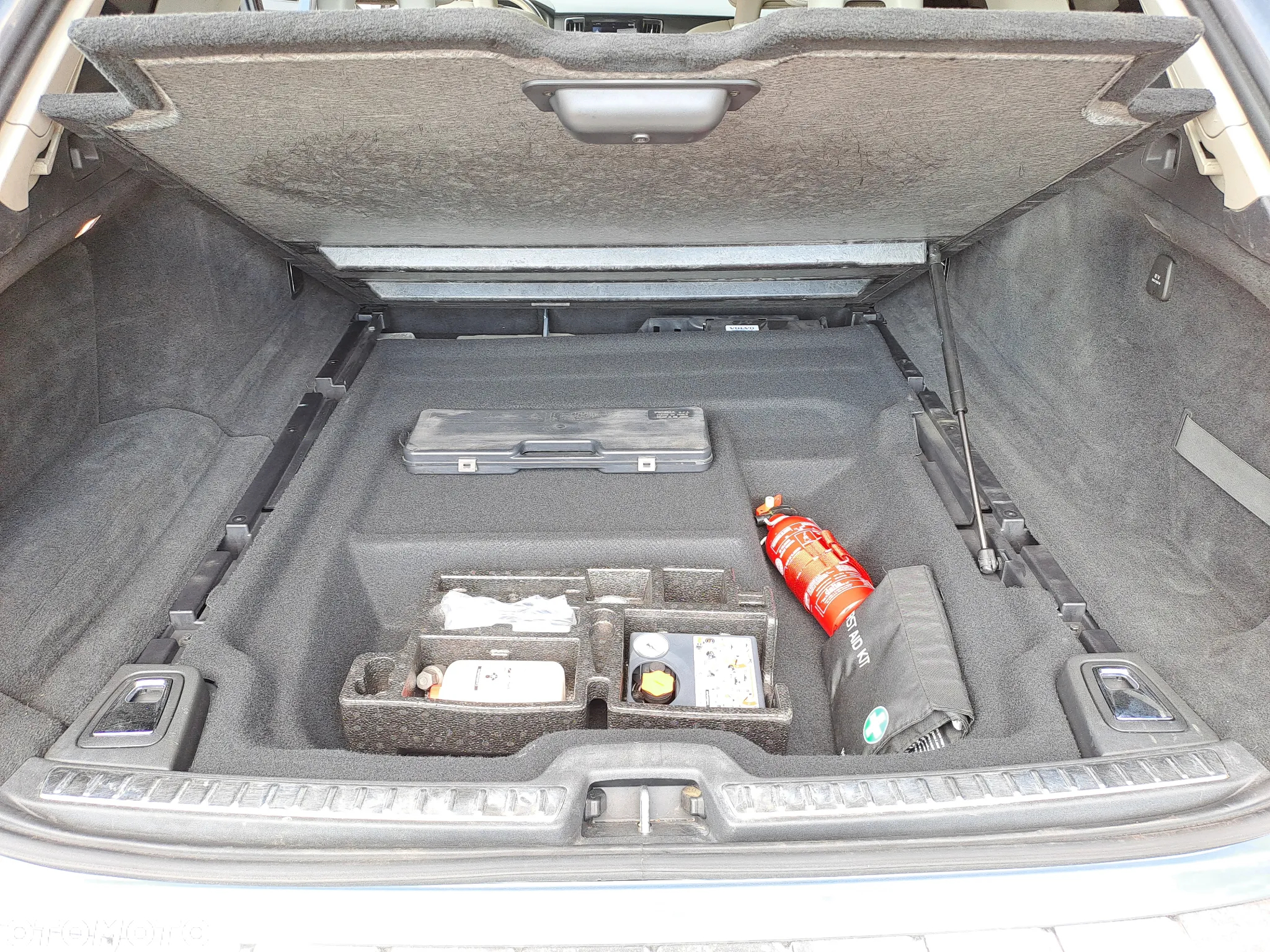 Volvo XC 70 - 16