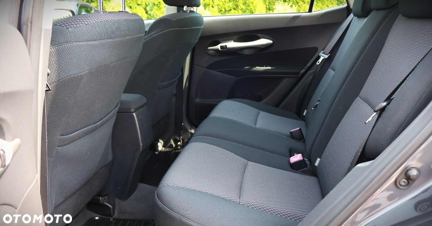 Toyota Auris - 16