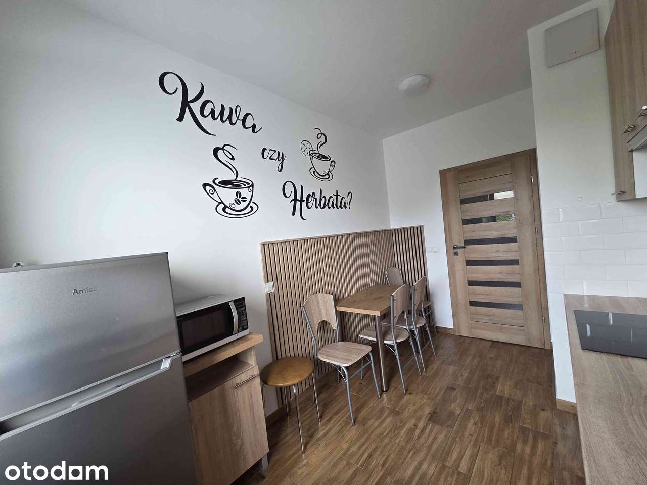 Dwupokojowy apartament blisko metra, miejsce garażowe.