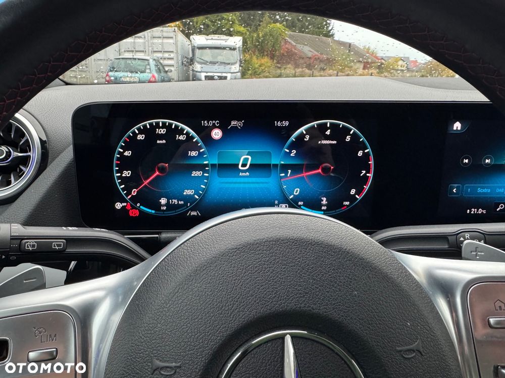 Mercedes-Benz GLA 200 7G-DCT AMG Line Advanced Plus - 18