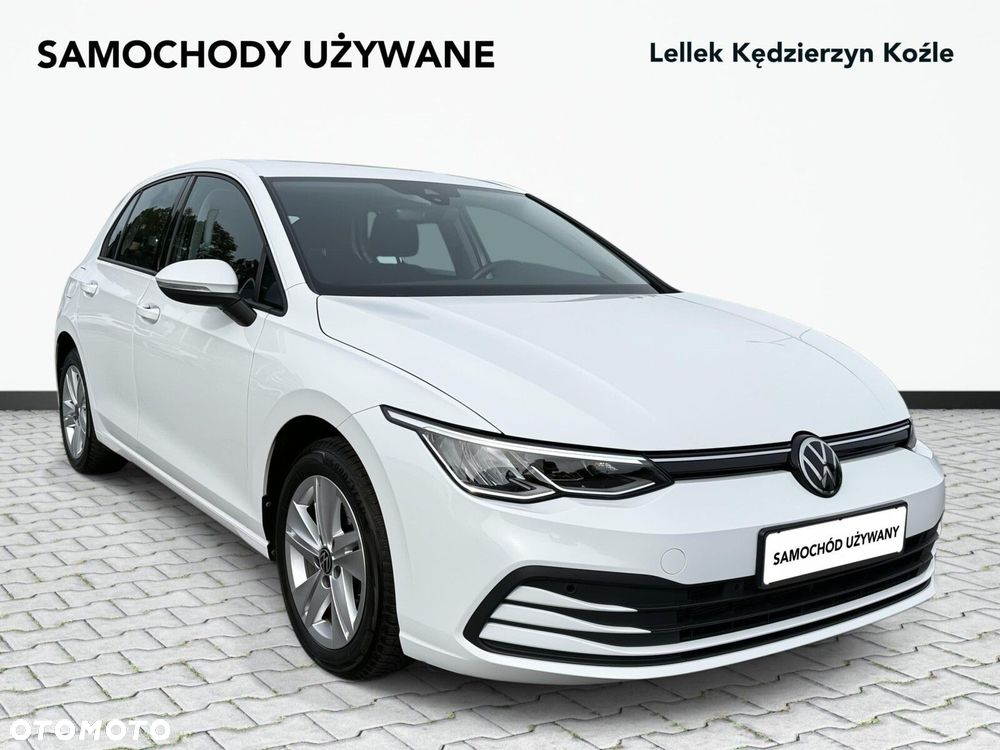 2022 Volkswagen Golf 1.5 TSI EVO Life, photograph 3