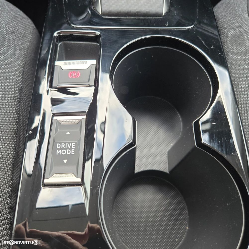 Peugeot e-208 Active Pack - 26