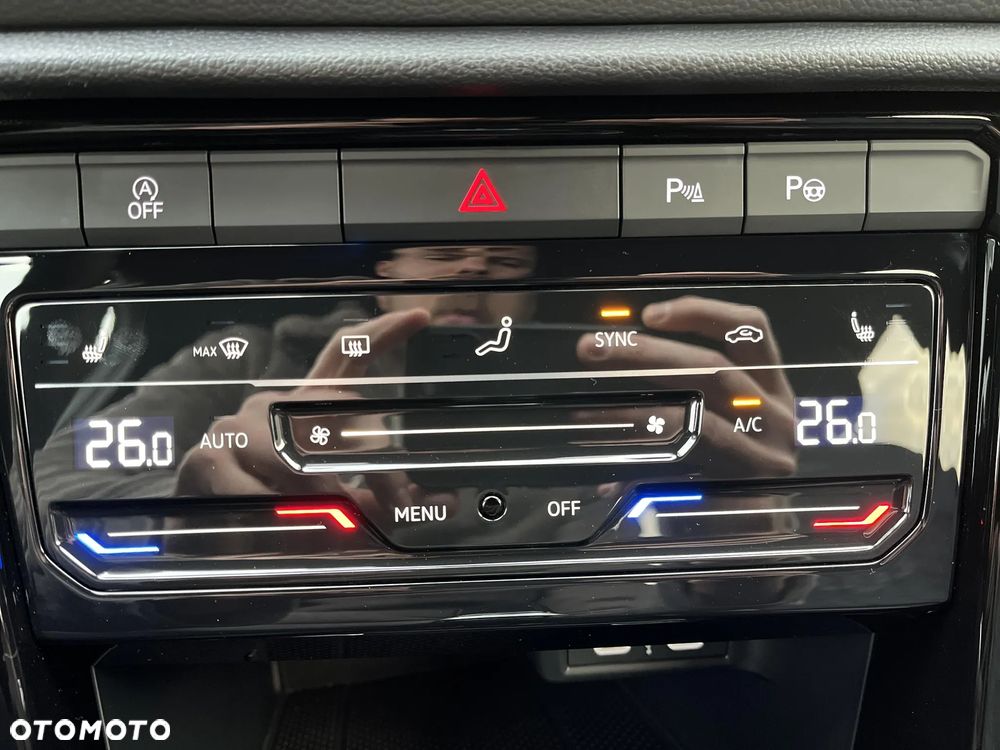 Volkswagen T-Roc 1.5 TSI R-Line DSG - 28