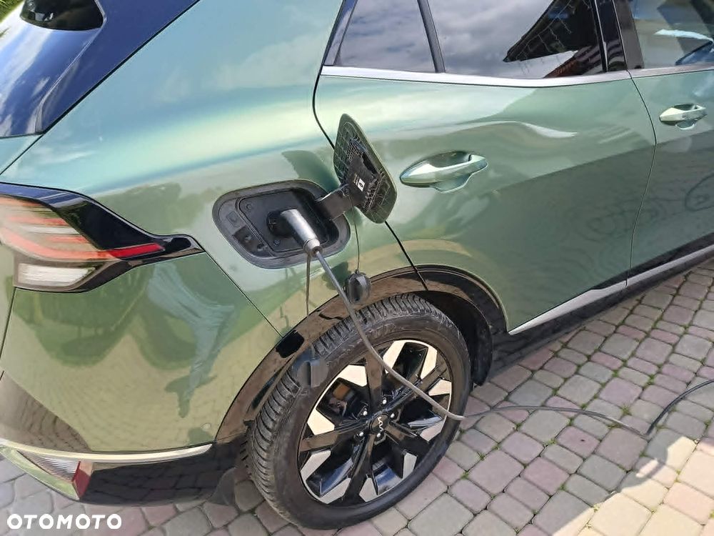 Kia Sportage 1.6 T-GDI PHEV Business Line 4WD - 18
