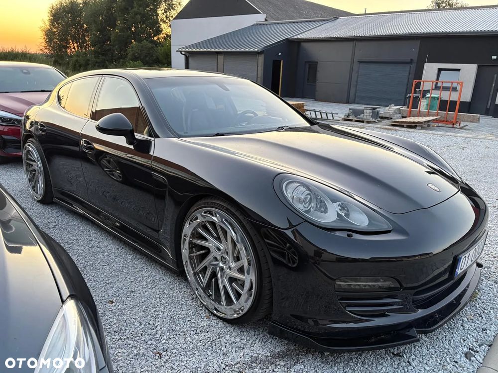 Porsche Panamera 4S - 3