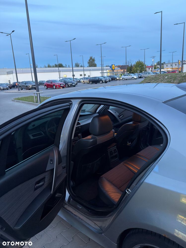 BMW Seria 5 - 23