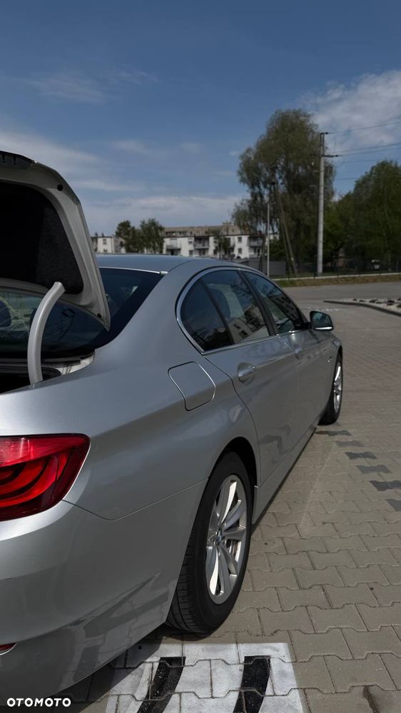 BMW Seria 5 520i - 4