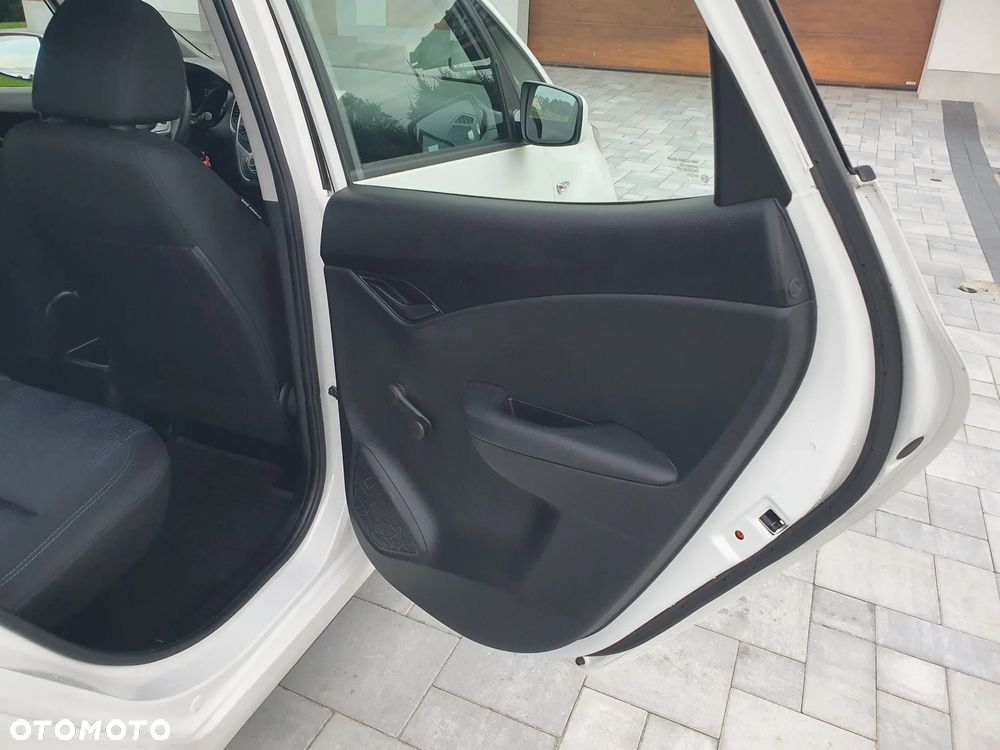 Hyundai ix20 1.4 BlueDrive Classic - 19