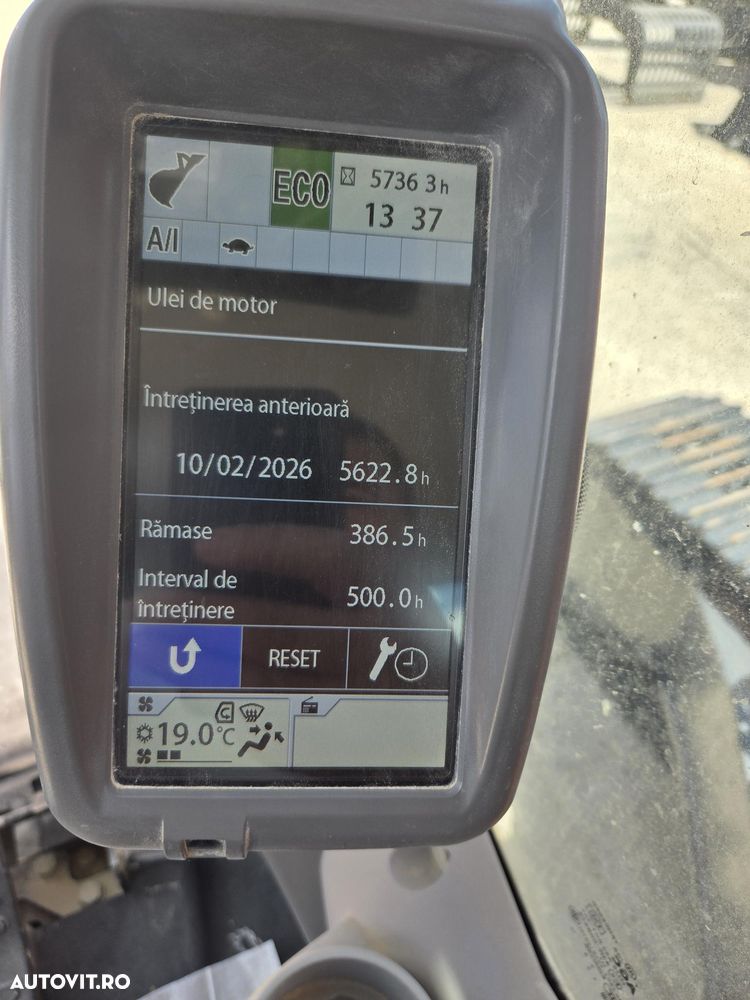 Hitachi ZX250LCN-6, 2019, 5.737h, CUPLA RAPIDA, cupa 1,55mc, inst picon, inst rotire, camera spate si laterale, latime 2,99m, ad sapare 7m, 3 pompe hidr HITACHI, consum 11,8l/h, lant 80% ok, ridica 16t, posibil leasing 3 ani-PROMOTIE 89.900 EUR+Tva - 29