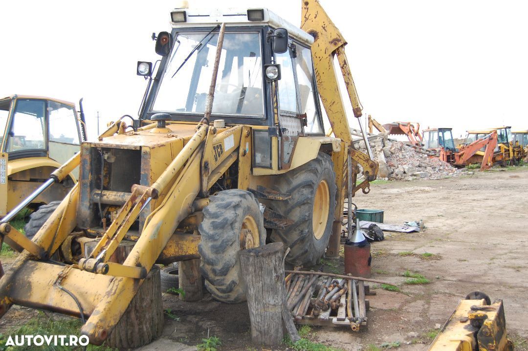 Dezmembrez JCB 3D - 1