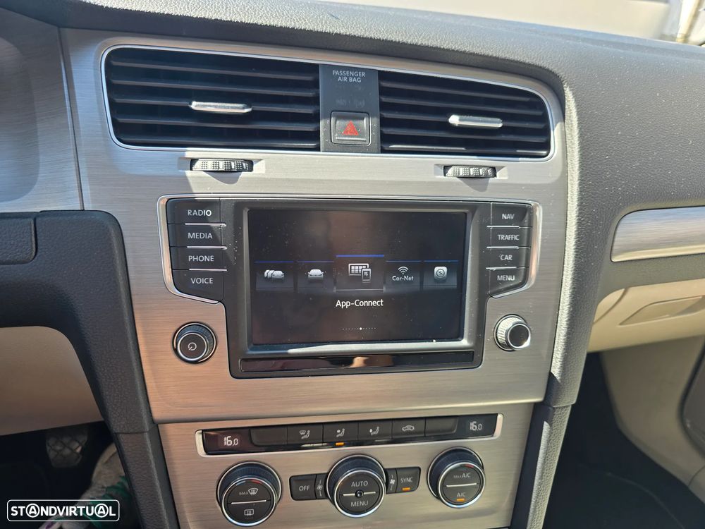 VW Golf Variant 1.6 TDi GPS Edition - 18