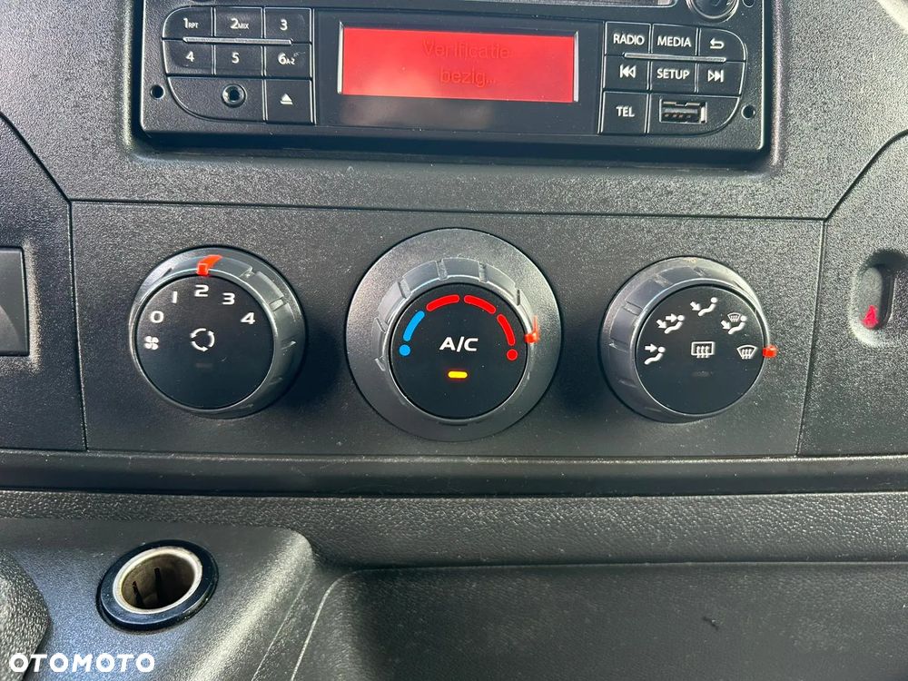 Renault Master 2.3 DCI 130KM Kontener 8 palet + winda 750kg **Klima**Sprowadzony**2019R** - 12