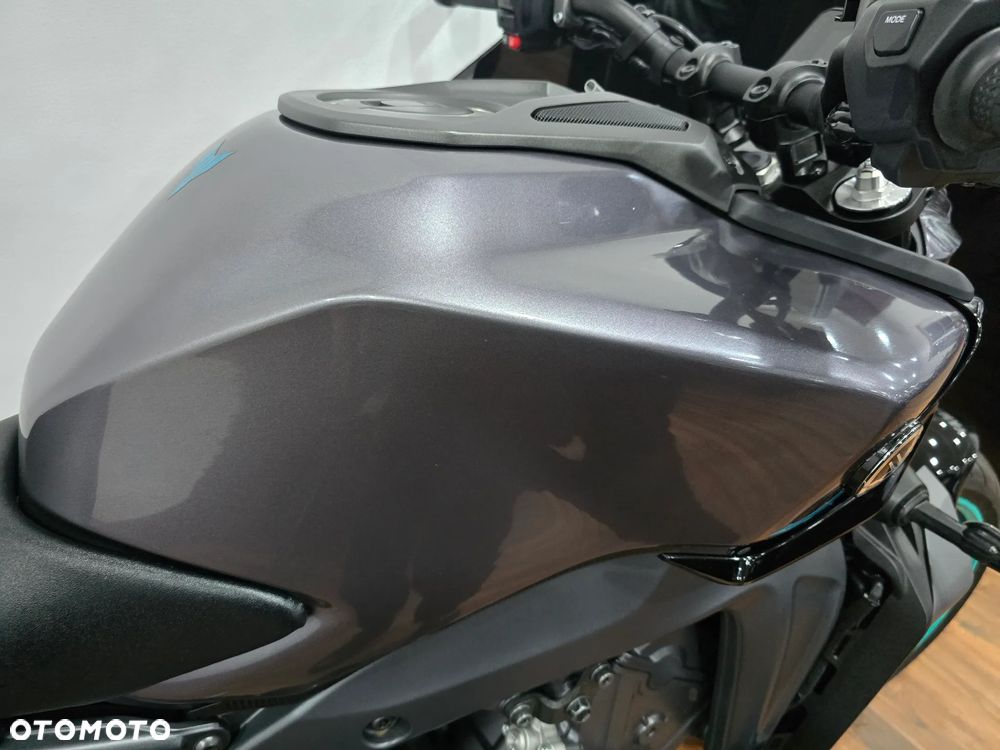 Yamaha MT - 20