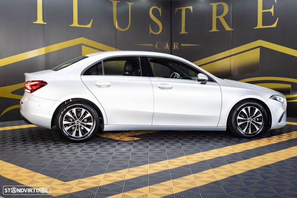 Mercedes-Benz A 180 Limousine d Progressive Aut. - 4