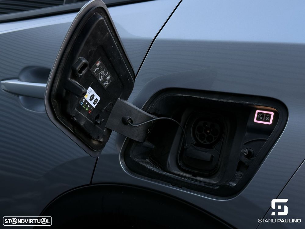 Peugeot e-2008 54 kWh Allure - 16