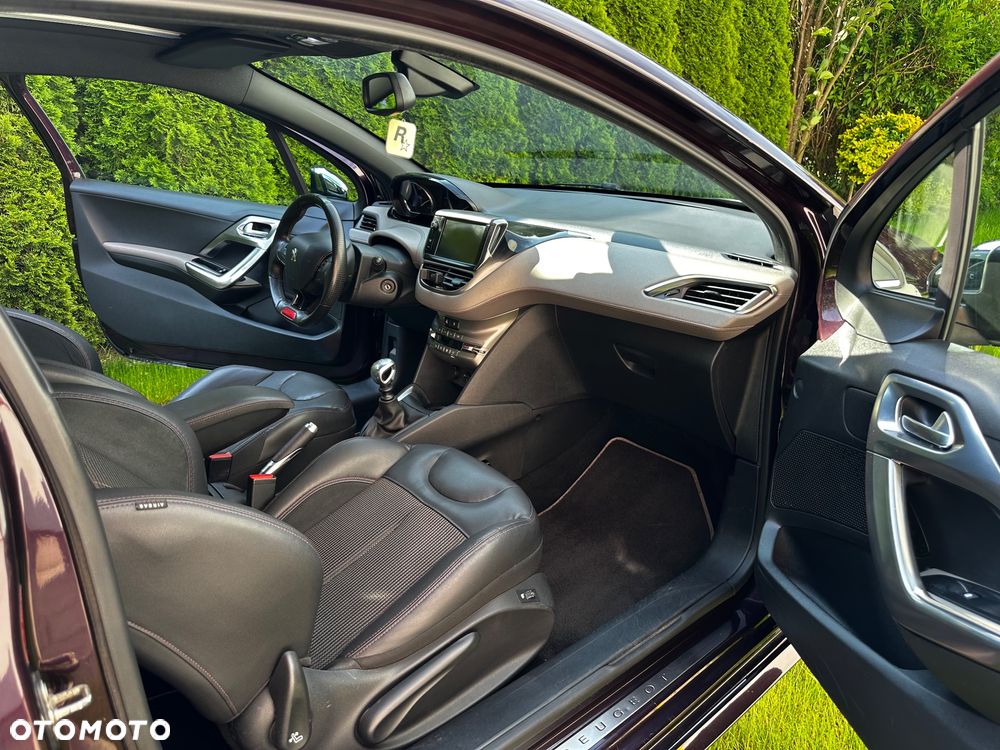 Peugeot 208 1.6 THP Allure - 8