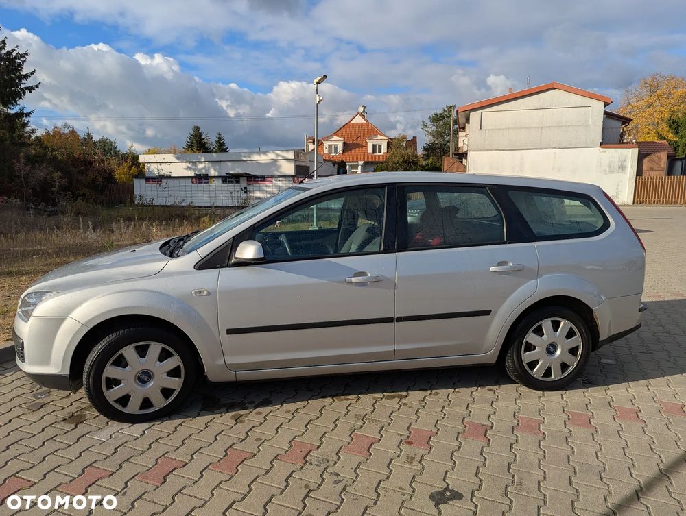 Ford Focus 1.8 TDCi Ambiente - 10