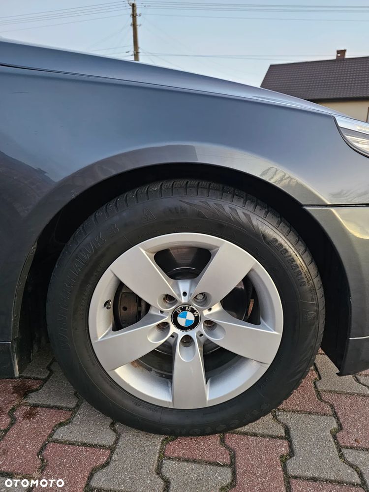 BMW Seria 5 520d Touring - 11
