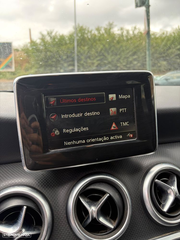 Mercedes-Benz A 180 CDI (BlueEFFICIENCY) Urban - 16