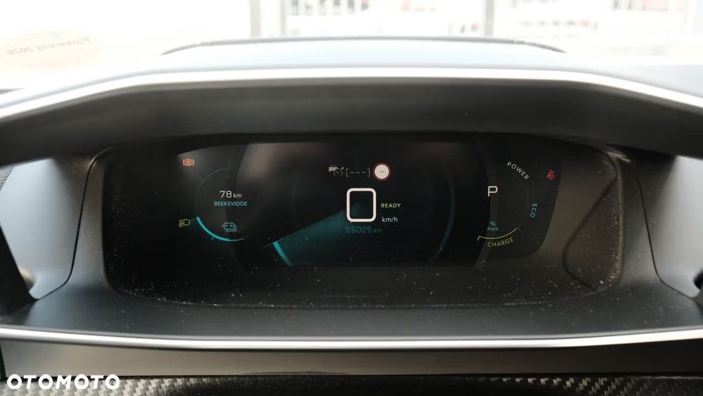 Peugeot 2008 136 GT - 16