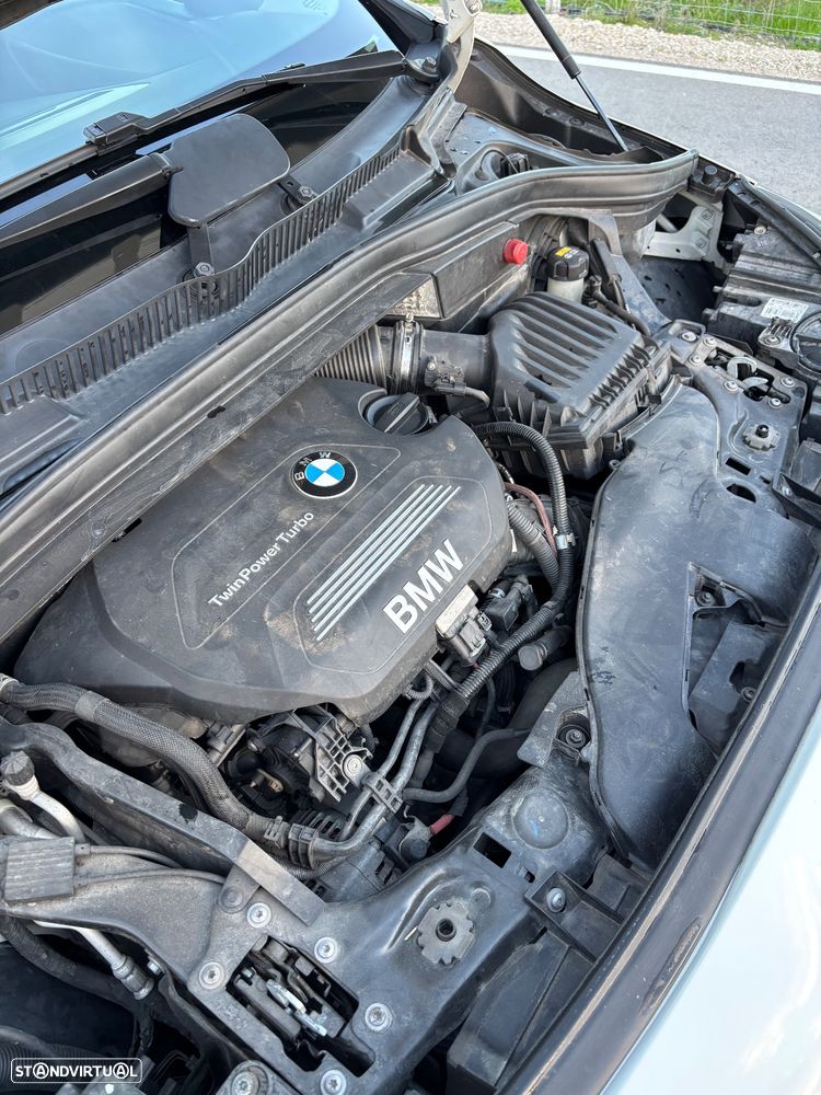 BMW 218 Active Tourer d Line Sport - 25