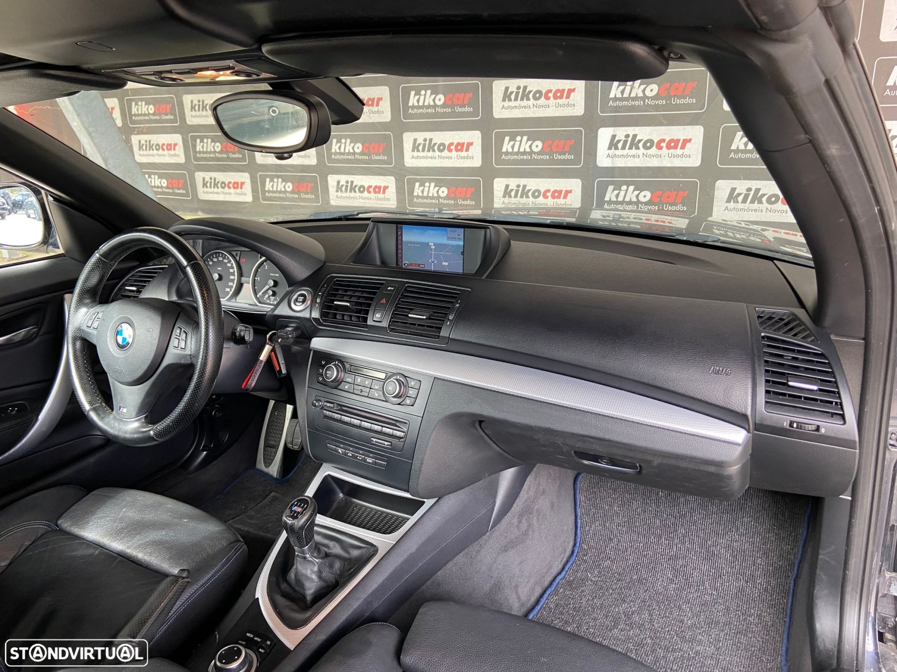 BMW 118 d Cabrio Limited Edition Lifestyle c/ M Sport Pack - 26