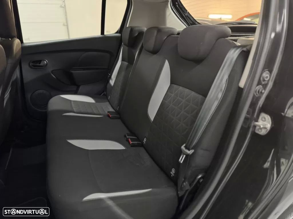 Dacia Sandero 1.5 dCi Stepway - 38