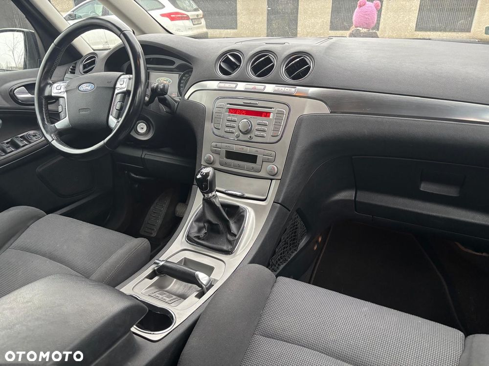 Ford Galaxy 2.0 Concept - 12