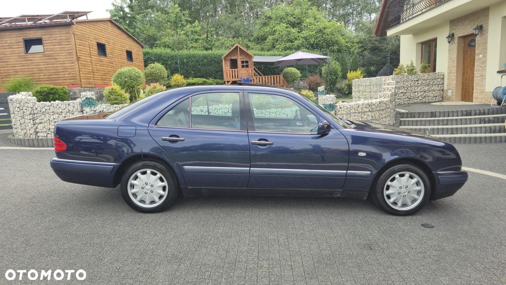 Mercedes-Benz Klasa E 320 Elegance - 3
