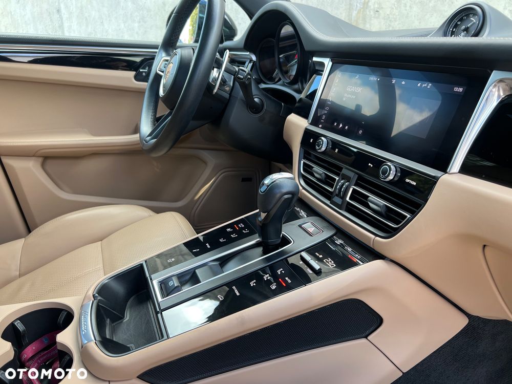 Porsche Macan S - 6