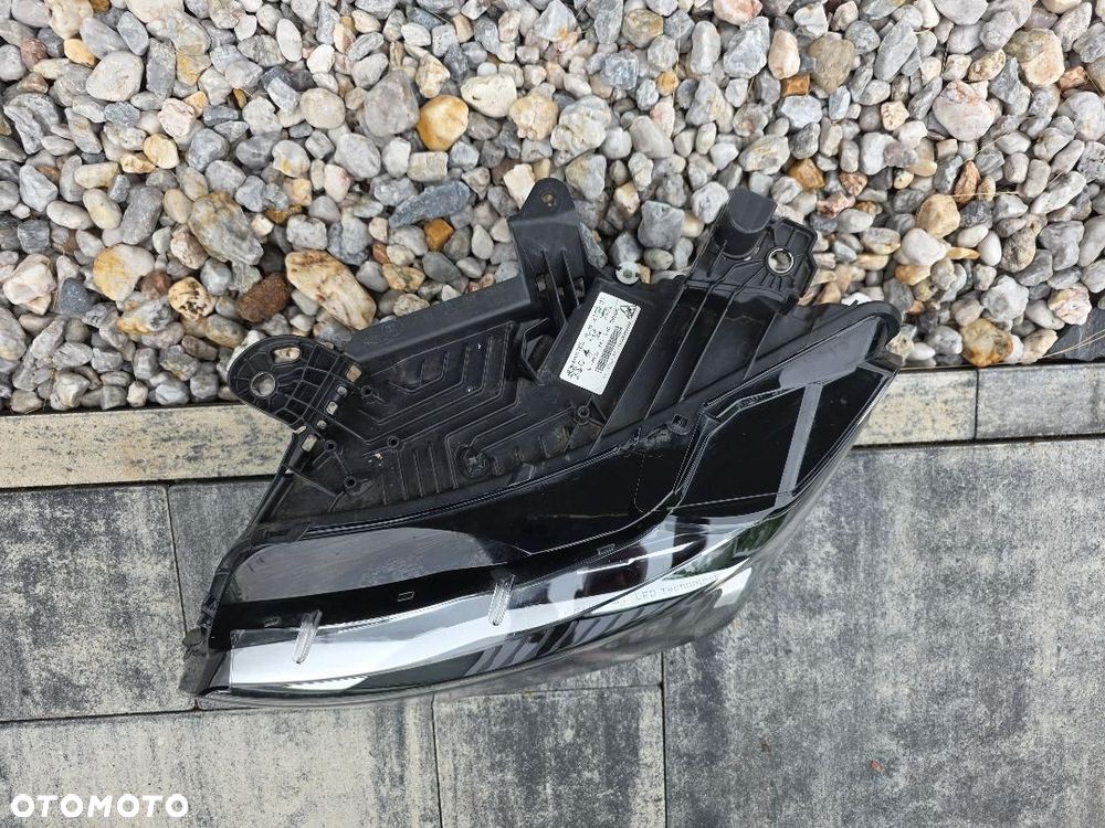 PEUGEOT 308 T10 III 408 Lampa lewa przód Full Led Base Eco Basic 98491165 - 5