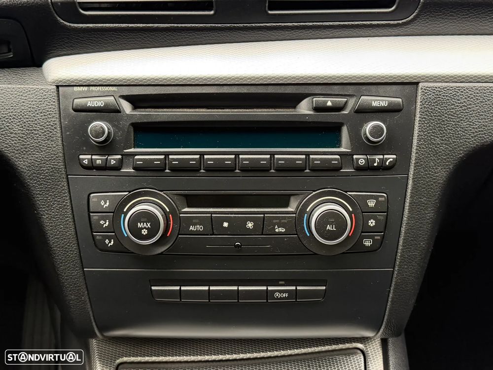 BMW 118 d Pack M - 9