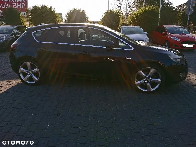 Opel Astra 1.6 Turbo Automatik Edition - 4