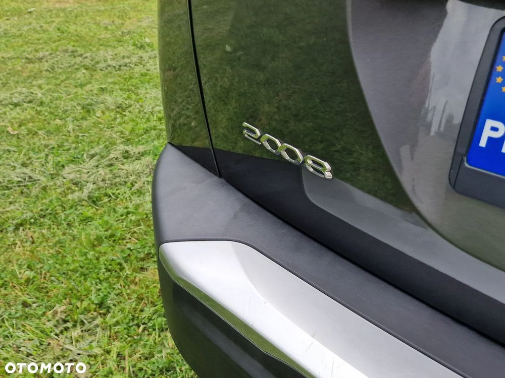 Peugeot 2008 1.5 BlueHDi Allure S&S EAT8 - 10