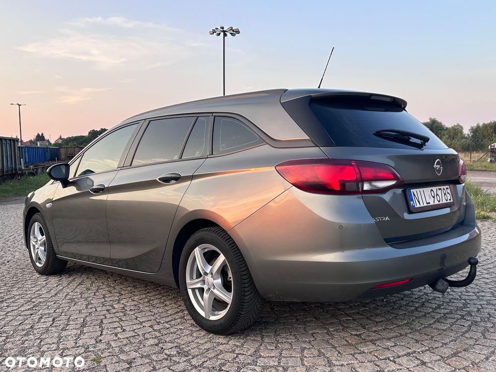 Opel Astra 1.6 CDTI 120 Lat S&S - 2