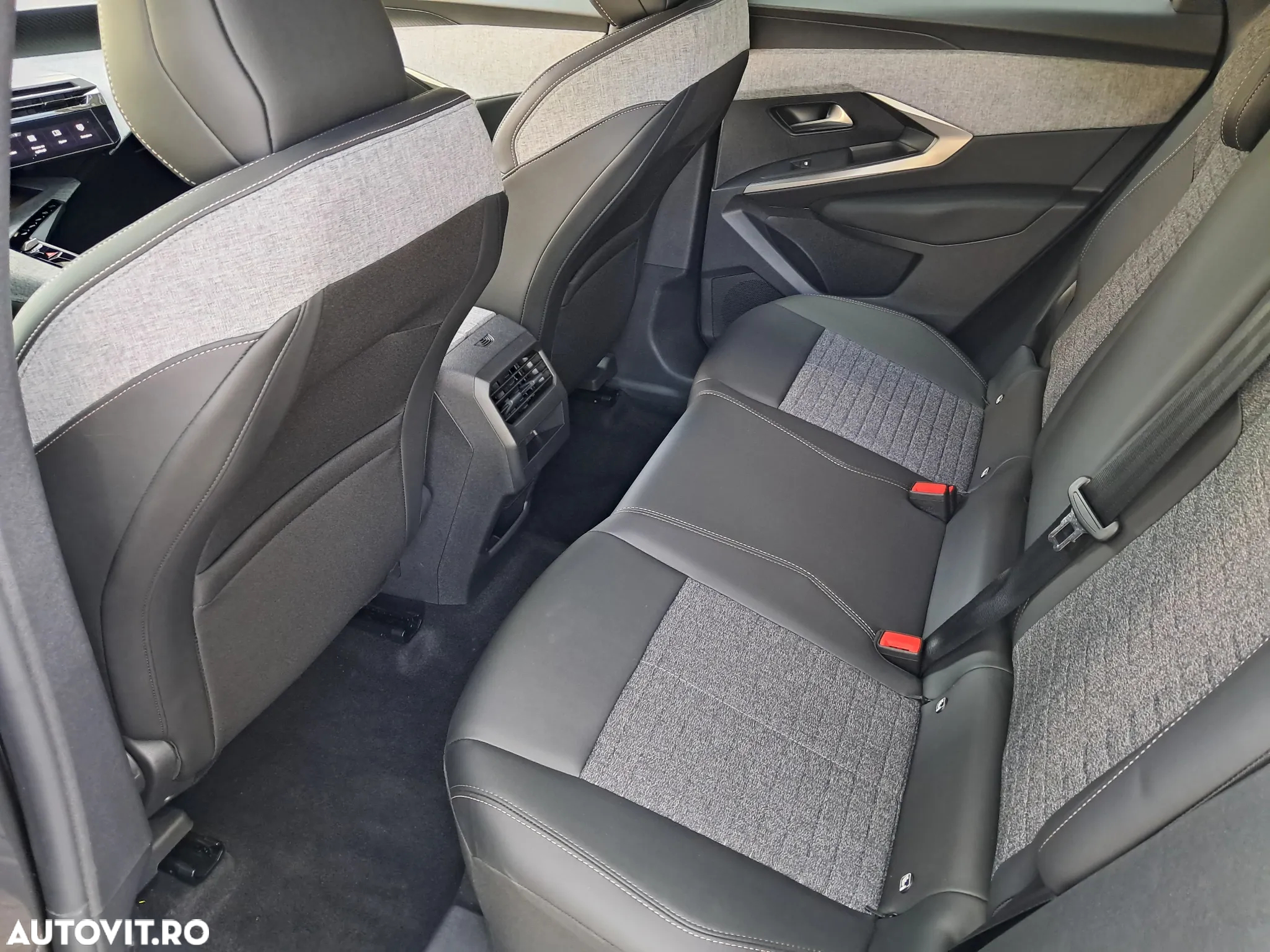 Peugeot 3008 Hybrid 145 e-DSC6 Allure - 15