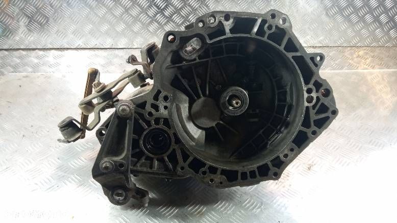 SKRZYNIA BIEGÓW MANUAL OPEL CORSA D - 4