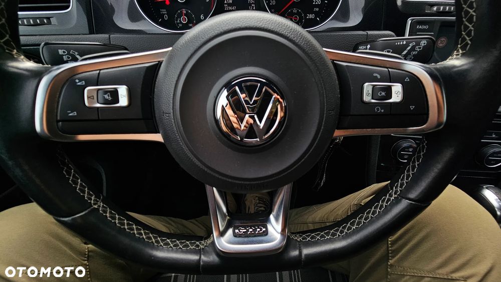 Volkswagen Golf GTD (BlueMotion Technology) DSG - 21