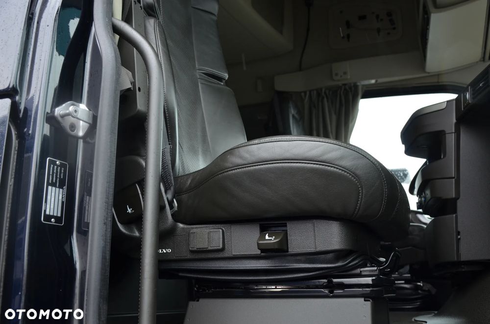 Volvo FH 540 / 2022r / FULL AIR / VOITH! / KLIMA P. / ACC / SKÓRY / LED / GERMAN TRUCK / 8940 - 12