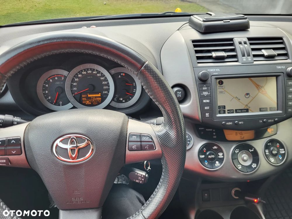 Toyota RAV4 2.2 D-4D 4x4 Sol - 9