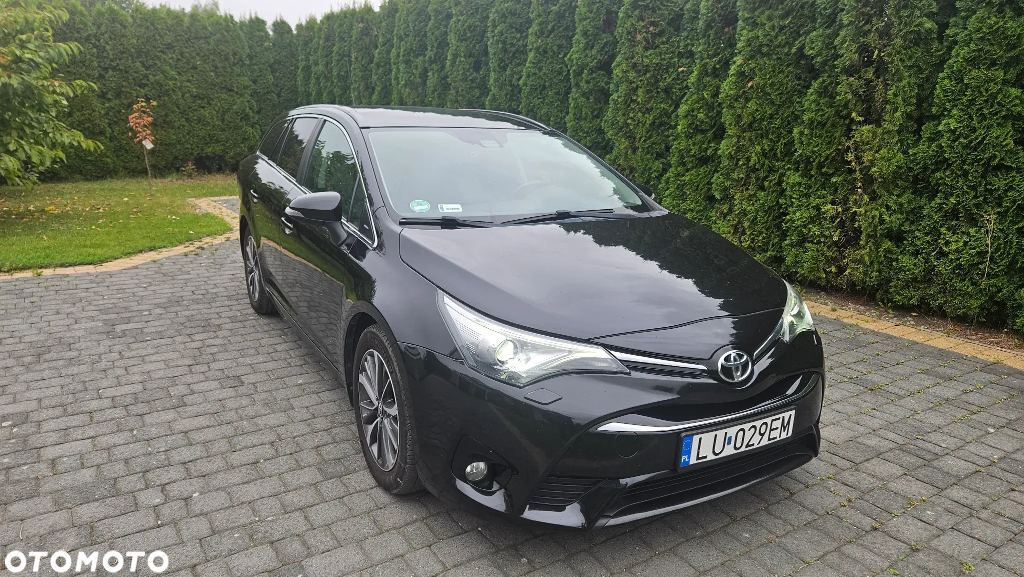 Toyota Avensis 2.0 D-4D Prestige - 2