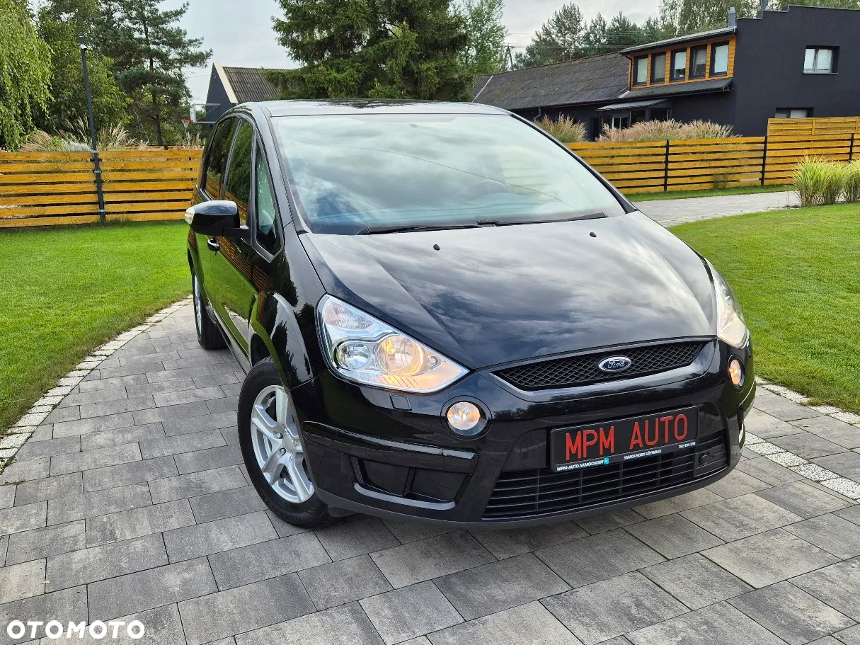 Ford S-Max - 13